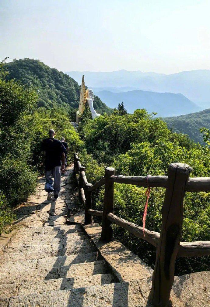 马刺官方微博：文班少林寺修行接近尾声