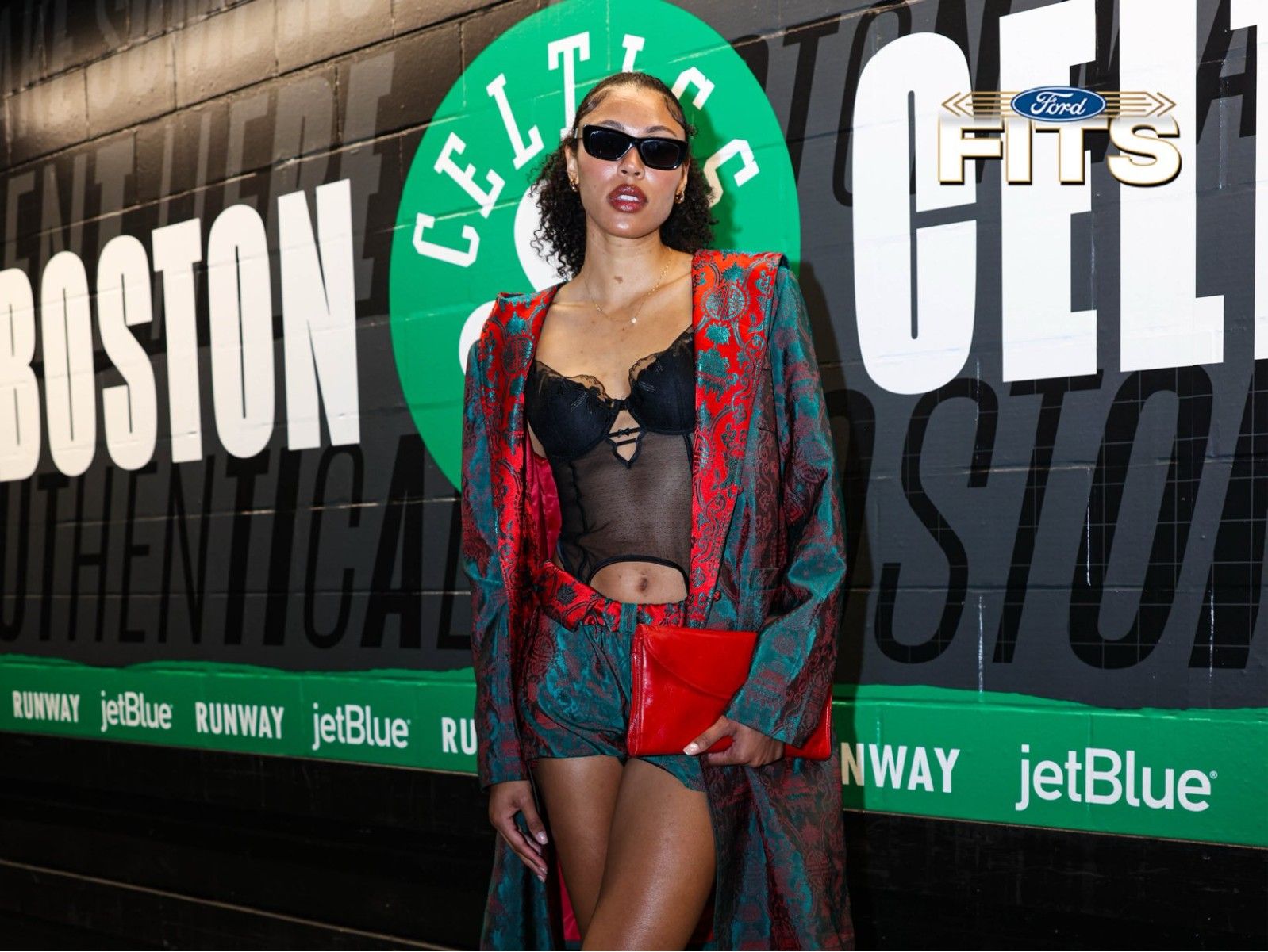 开云线上入口-今天能延续吗？阳光主场对阵狂热已经15连胜