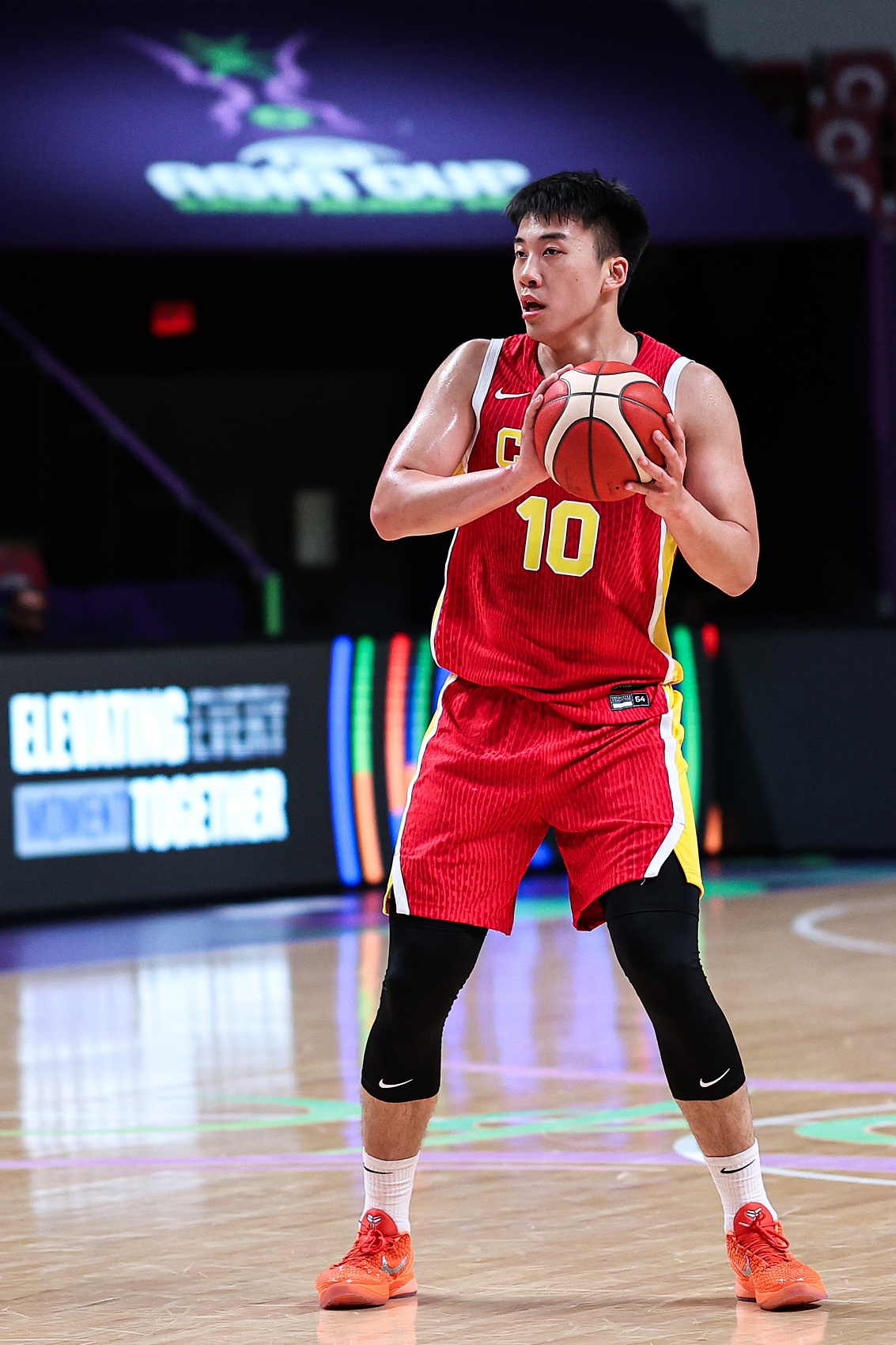 宝藏男孩！王俊杰亚洲杯场均13.8分&amp;命中率62.9% 正负值队内第一