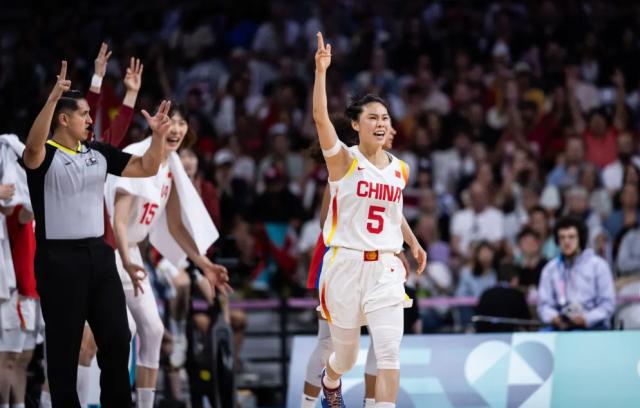 开云登录网址入口-一战将净胜分拉回！中国女篮一只脚已经迈进八强