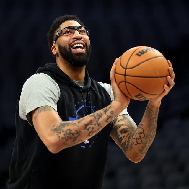 开云登录网址入口-打完独行侠最后一战？浓眉无需手术但仍将缺席6周