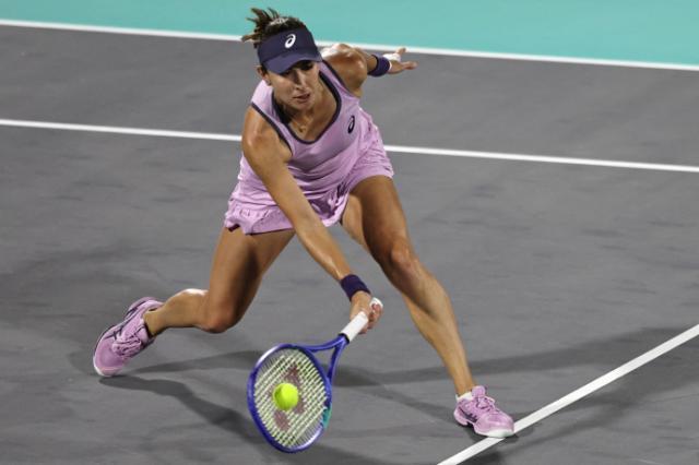 张奔斗：妈妈球员又添楷模，本西奇爆冷世界前10