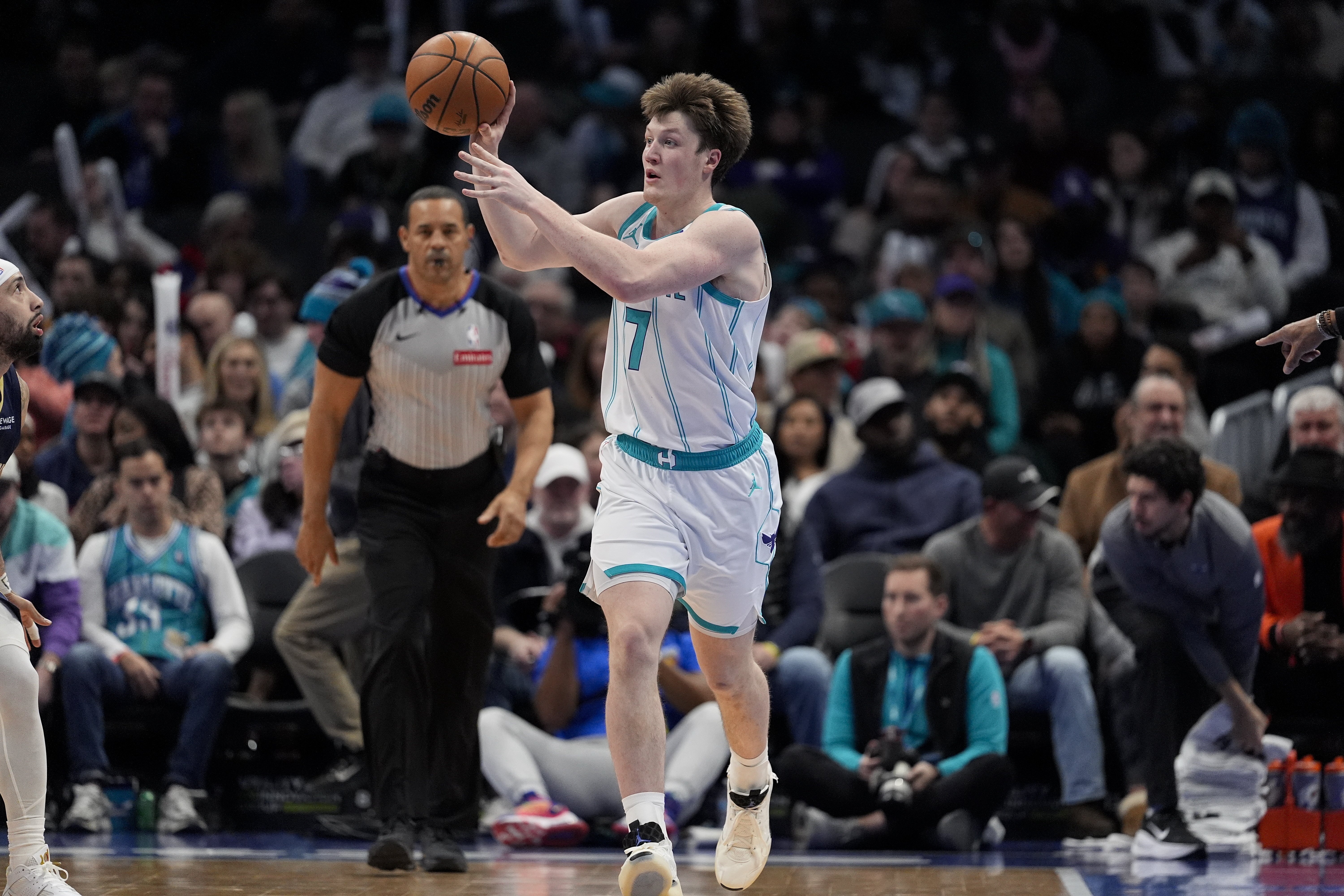 开云下载-克尼佩尔：不把连胜看作整体来考量这是制胜之道 我们会变得更强