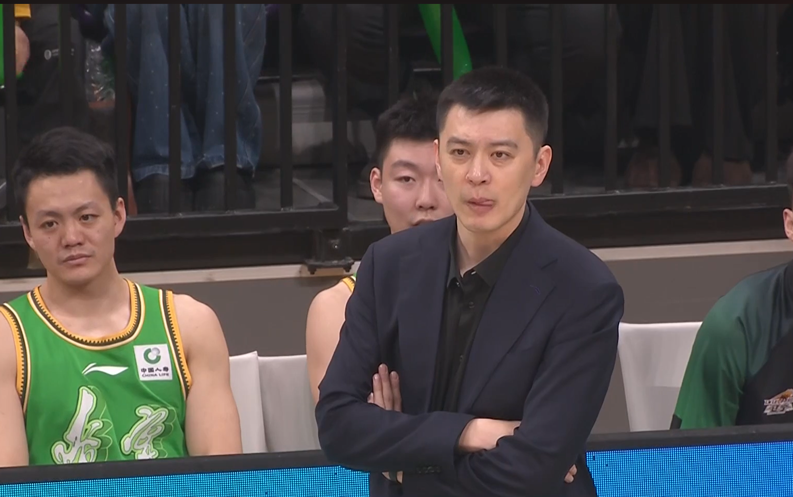 开云登录网址入口-辽宁队官宣：杨鸣返回沈阳，身体不适辞职 助教代理主教练之职